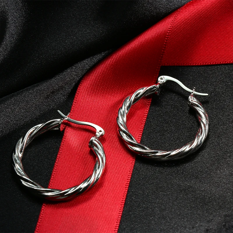 Серьги-кольца из чистого титана женские, витые пирсинг для чувствительных женщин и девушек, легкие и круглые, 2021
Серьги-кольца из чистого титана женские, витые пирсинг для чувствительных женщин и девушек, легкие и круглые, 2021