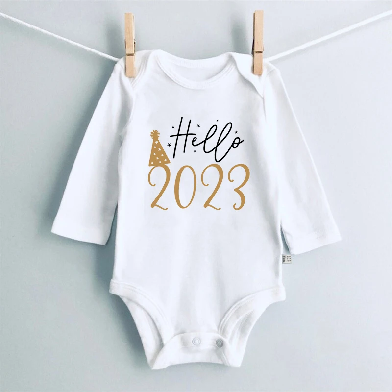 Hello 2023 Newborn Baby Rompers Long Sleeve Infant Jumpsuit It's My First New Year Baby Boys Girls New Year Ropa Clothes 
Hello 2023 Newborn Baby Rompers Long Sleeve Infant Jumpsuit It's My First New Year Baby Boys Girls New Year Ropa Clothes