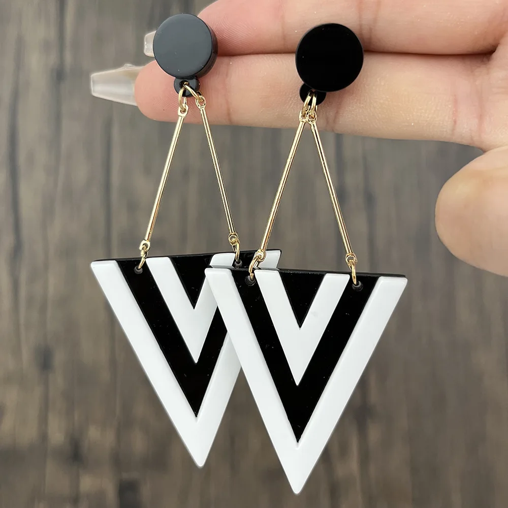 Triangle Long Dangle Earrings For Women Geometric Acrylic Ladies Accessories Pendant Earrings Party Simple Jewelry 2023
Triangle Long Dangle Earrings For Women Geometric Acrylic Ladies Accessories Pendant Earrings Party Simple Jewelry 2023
