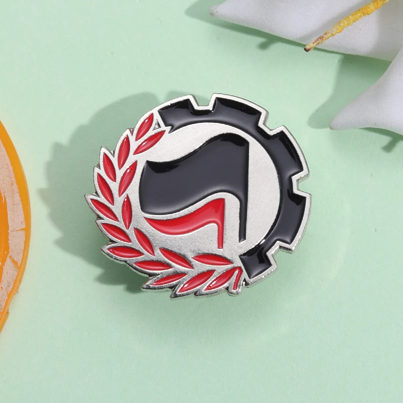 

Love and Peace Enamel Pins Antifascista Olive Branch Brooches Lapel Badges Hat Clothes Jewelry Pin Accessory Gift for Friends
