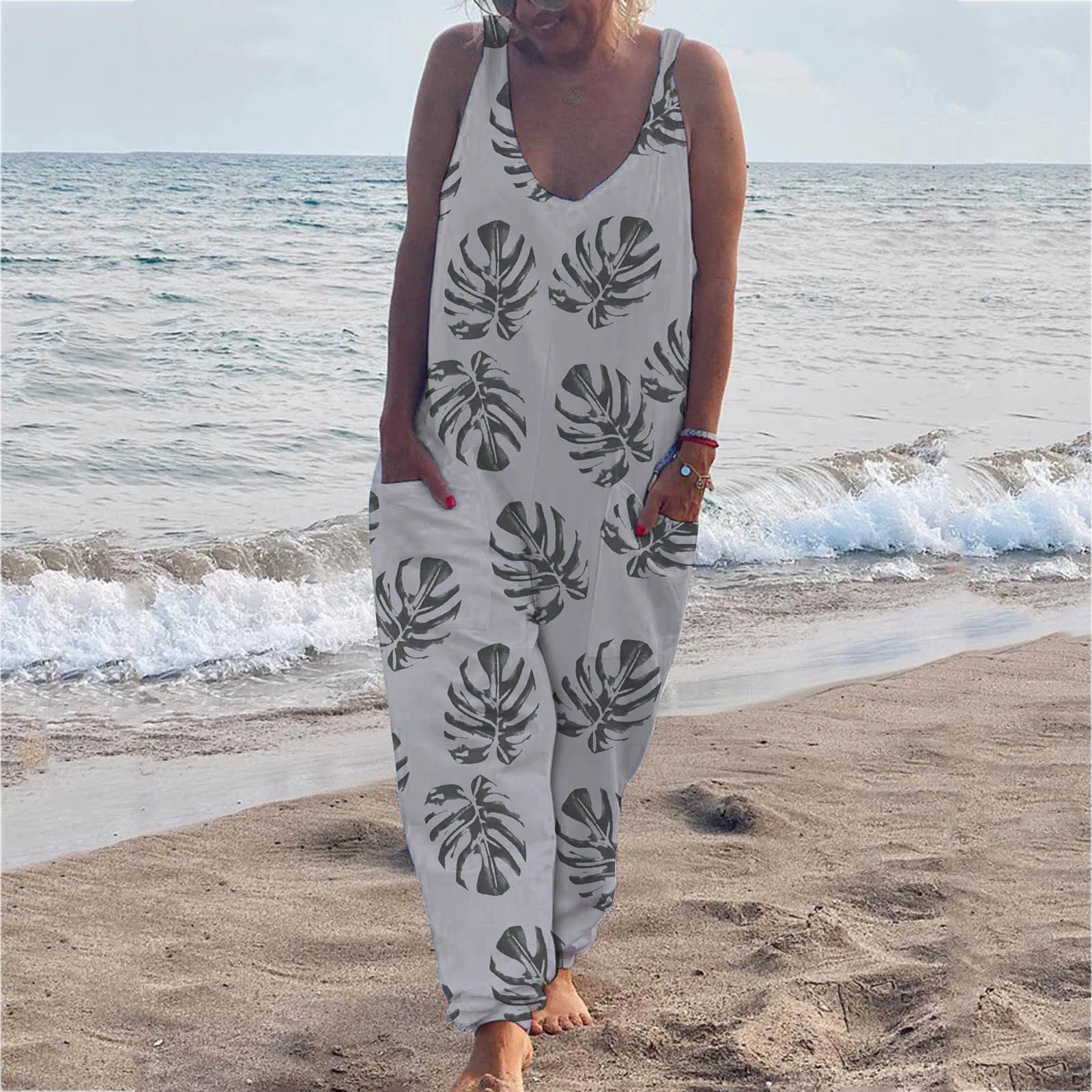 Boho Floral Print Jumpsuits Women Summer Loose Sleeveless Jumpsuits Wide Leg Pants Romper Jumpsuit With Pockets Loose Overalls
Boho Floral Print Jumpsuits Women Summer Loose Sleeveless Jumpsuits Wide Leg Pants Romper Jumpsuit With Pockets Loose Overalls