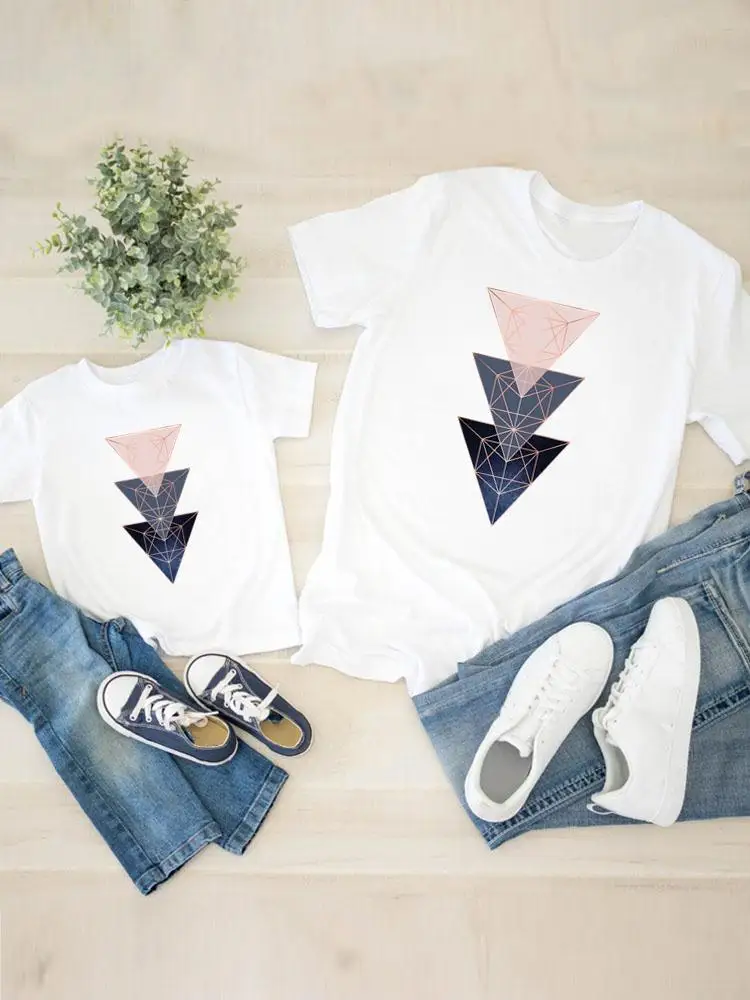 Graphic T-shirt Tee Geometric Sweet New Lovely Women Child Kid Clothing Boy Girl Summer Family Matching Outfits Mom Mama Clothes
Graphic T-shirt Tee Geometric Sweet New Lovely Women Child Kid Clothing Boy Girl Summer Family Matching Outfits Mom Mama Clothes