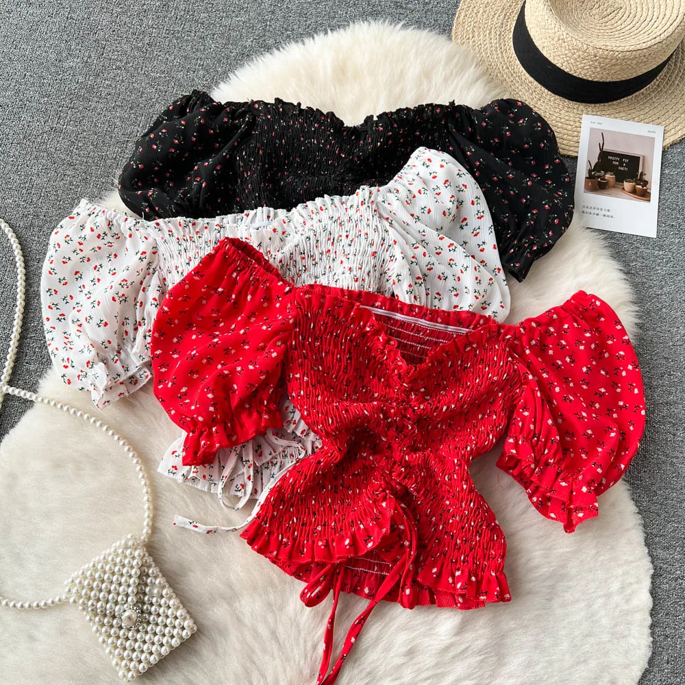 Блузка женская облегающая с цветочным принтом, пикантная приталенная рубашка с коротким рукавом-фонариком, Модный укороченный топ в Корейс...
Блузка женская облегающая с цветочным принтом, пикантная приталенная рубашка с коротким рукавом-фонариком, Модный укороченный топ в Корейс...