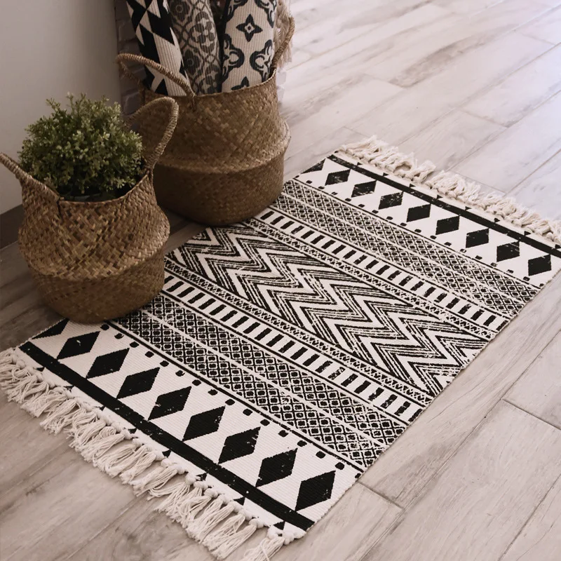 Nordic Cotton And Linen Rug Floor Ethnic Style Carpet Door Tassel Foot Small Rug Bedroom Non-slip Geometric Rug For Living Room
Nordic Cotton And Linen Rug Floor Ethnic Style Carpet Door Tassel Foot Small Rug Bedroom Non-slip Geometric Rug For Living Room
