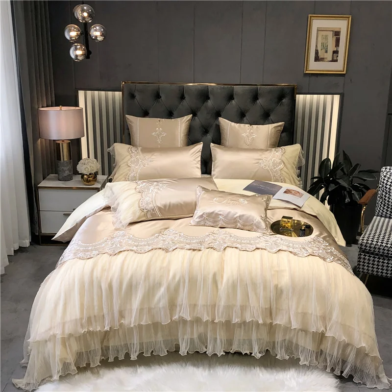 Champagne Romantic Lace Embroidery 1200TC Precise Silk Cotton Princess Bedding Set Queen King Duvet Cover Bed Sheet Pillowcases
Champagne Romantic Lace Embroidery 1200TC Precise Silk Cotton Princess Bedding Set Queen King Duvet Cover Bed Sheet Pillowcases