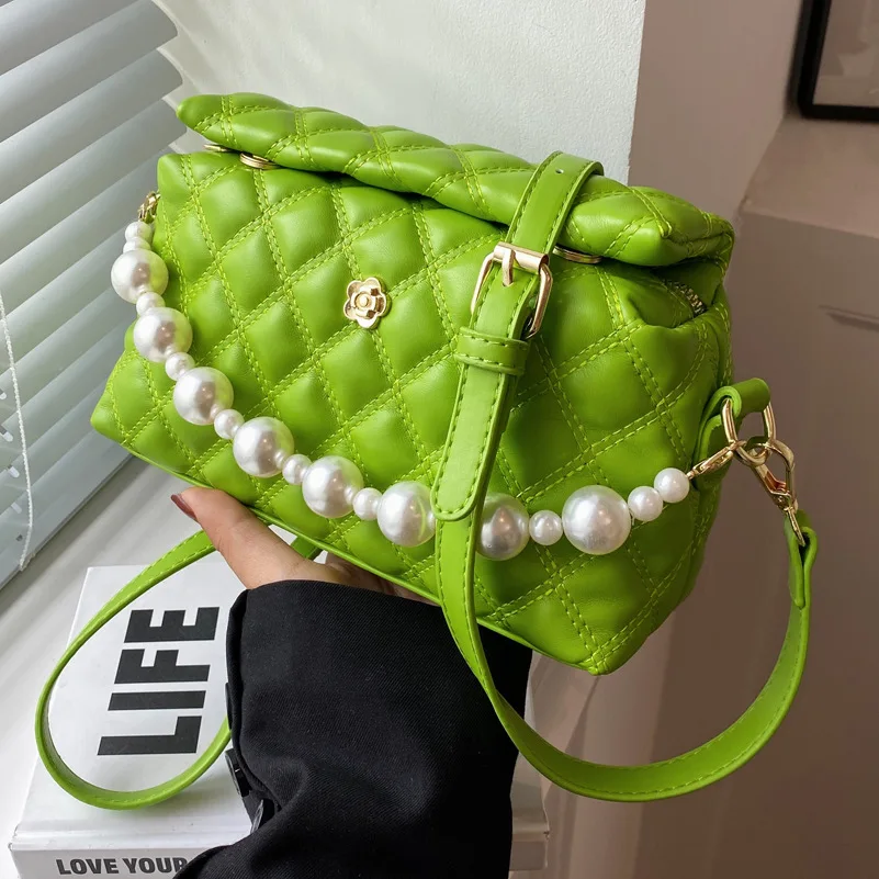 Niche Small Bag Women's Bag Summer 2022 New Trendy Fashion Shoulder Bag Rhombus Pearl Chain Messenger Small Square Bag
Niche Small Bag Women's Bag Summer 2022 New Trendy Fashion Shoulder Bag Rhombus Pearl Chain Messenger Small Square Bag