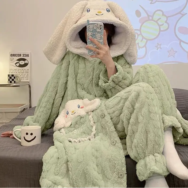Cute Sanrios Flannel Pajamas Cartoon Cinnamoroll Female New Thick Coral Fleece Pajamas Home Clothes Nightgown Set
Cute Sanrios Flannel Pajamas Cartoon Cinnamoroll Female New Thick Coral Fleece Pajamas Home Clothes Nightgown Set