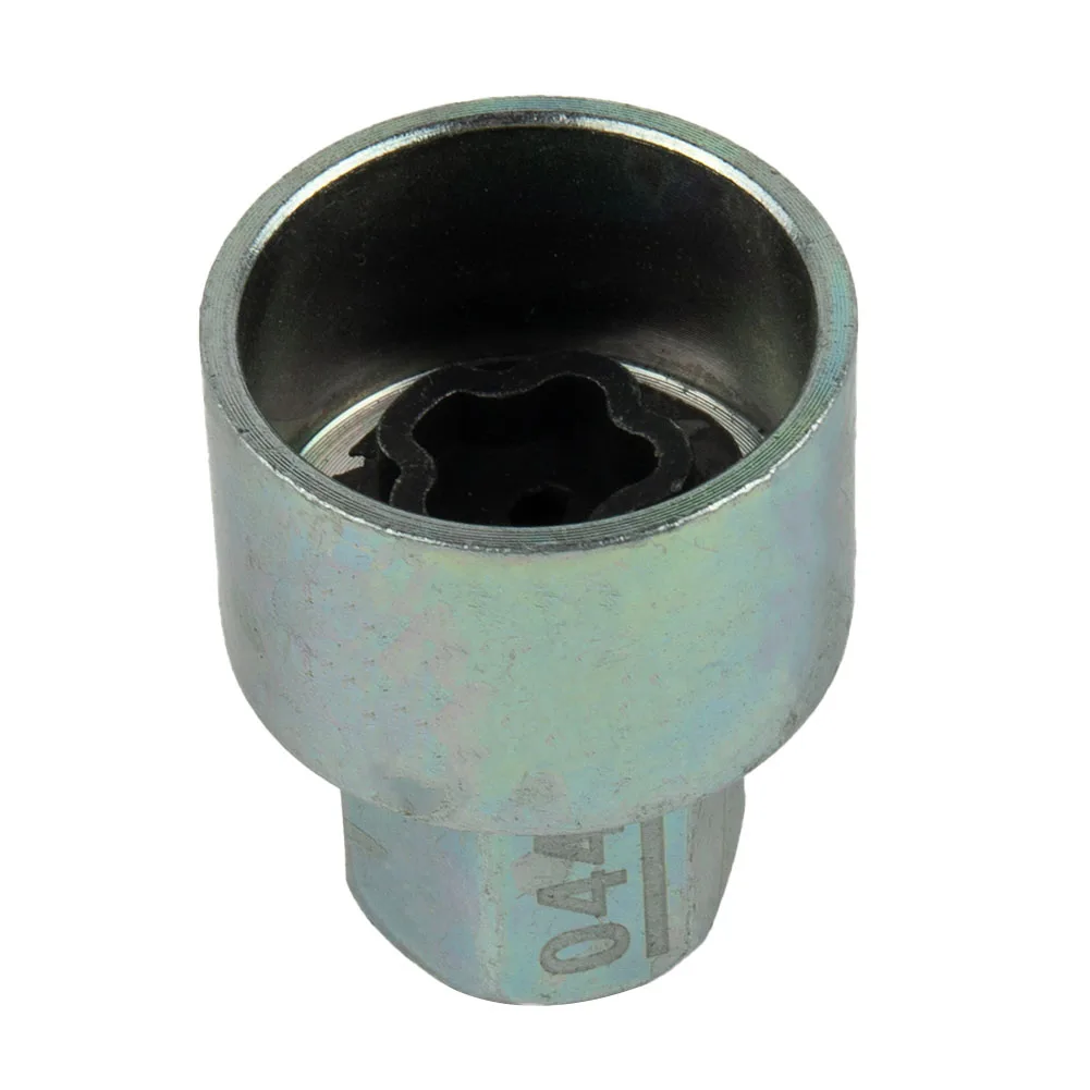 Lug Nut Wheel Lock For 6 Series F12/F13 For 7 Series F01/F02/F04 For 1 Series F20/F21 For 4 Series F32/F34/F36
Lug Nut Wheel Lock For 6 Series F12/F13 For 7 Series F01/F02/F04 For 1 Series F20/F21 For 4 Series F32/F34/F36
