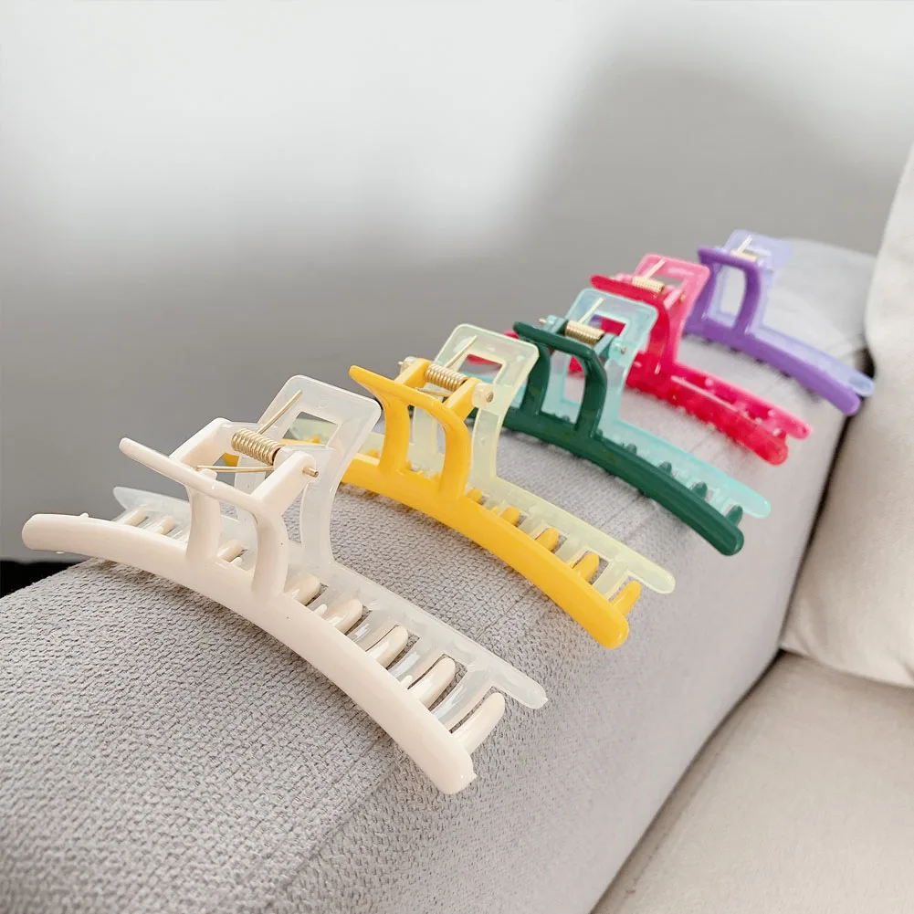 Korean Acrylic Women Hair Claws Crab Clamps Charm Solid Color Lady Hair Clips Retro Claw Clip Hair Styling Tool Hair Accessories
Korean Acrylic Women Hair Claws Crab Clamps Charm Solid Color Lady Hair Clips Retro Claw Clip Hair Styling Tool Hair Accessories