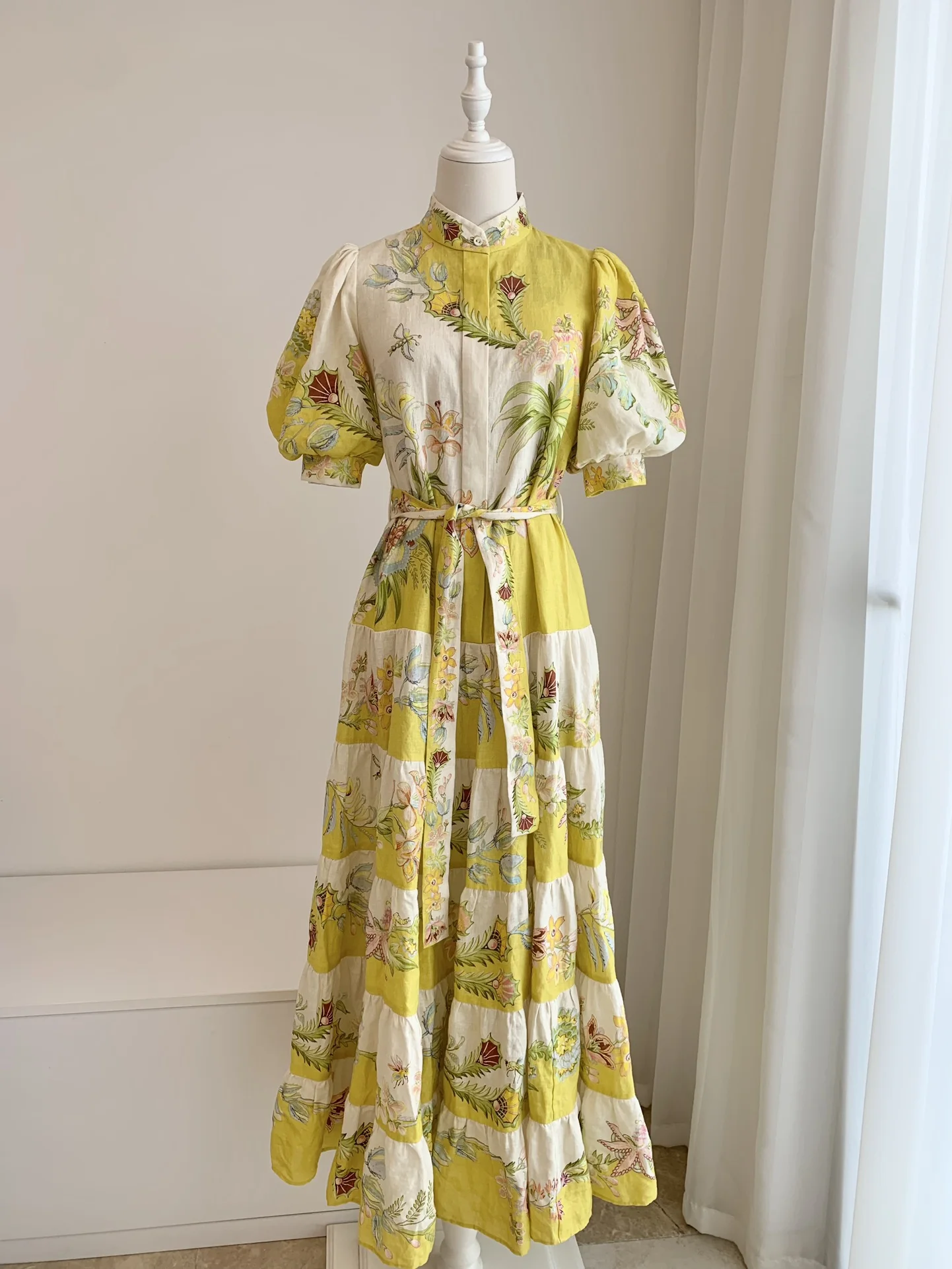 Women Yellow Floral Print Linen Midi Dress 2023 New Short Lantern Sleeve Big Swing long dress
Women Yellow Floral Print Linen Midi Dress 2023 New Short Lantern Sleeve Big Swing long dress