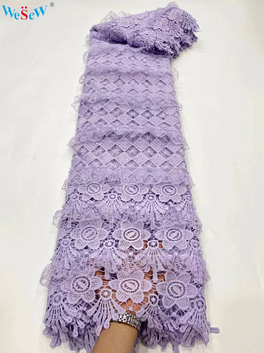 Embroidery Fabric African lace 2022 for Bridal Dress Sewing Milk Silk Guipure Cord 3D Lace Fabric 5 Yards BDPG14
Embroidery Fabric African lace 2022 for Bridal Dress Sewing Milk Silk Guipure Cord 3D Lace Fabric 5 Yards BDPG14