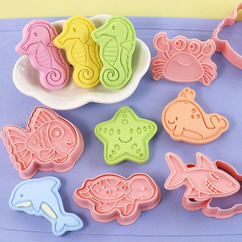 

8pcs Cartoon animal Cookie Cutter Whale Dolphin Biscuit Moulds Octopus Crab Turtle Fondant Tools Sugar Craft Baking Pastry Mold