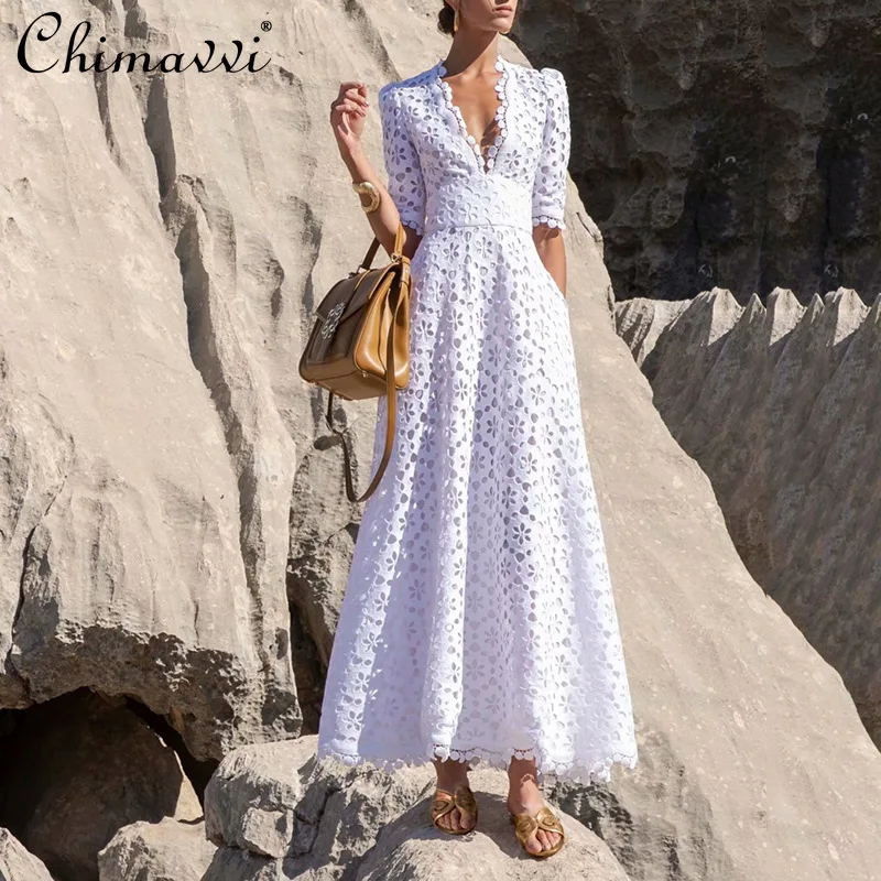 Temperament Maxi Dress Women 2022 Summer New Sexy V-neck High-waist Slim Hollow Dress French Half-Sleeve Large Swing Dress White
Temperament Maxi Dress Women 2022 Summer New Sexy V-neck High-waist Slim Hollow Dress French Half-Sleeve Large Swing Dress White
