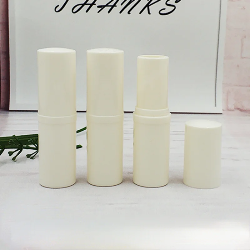 100pcs 3ml Protable Travel DIY Makeup Lipstick Tube Empty Lip Balm Tube Packaging Material Rouge Fillers Cosmetic Containers
100pcs 3ml Protable Travel DIY Makeup Lipstick Tube Empty Lip Balm Tube Packaging Material Rouge Fillers Cosmetic Containers