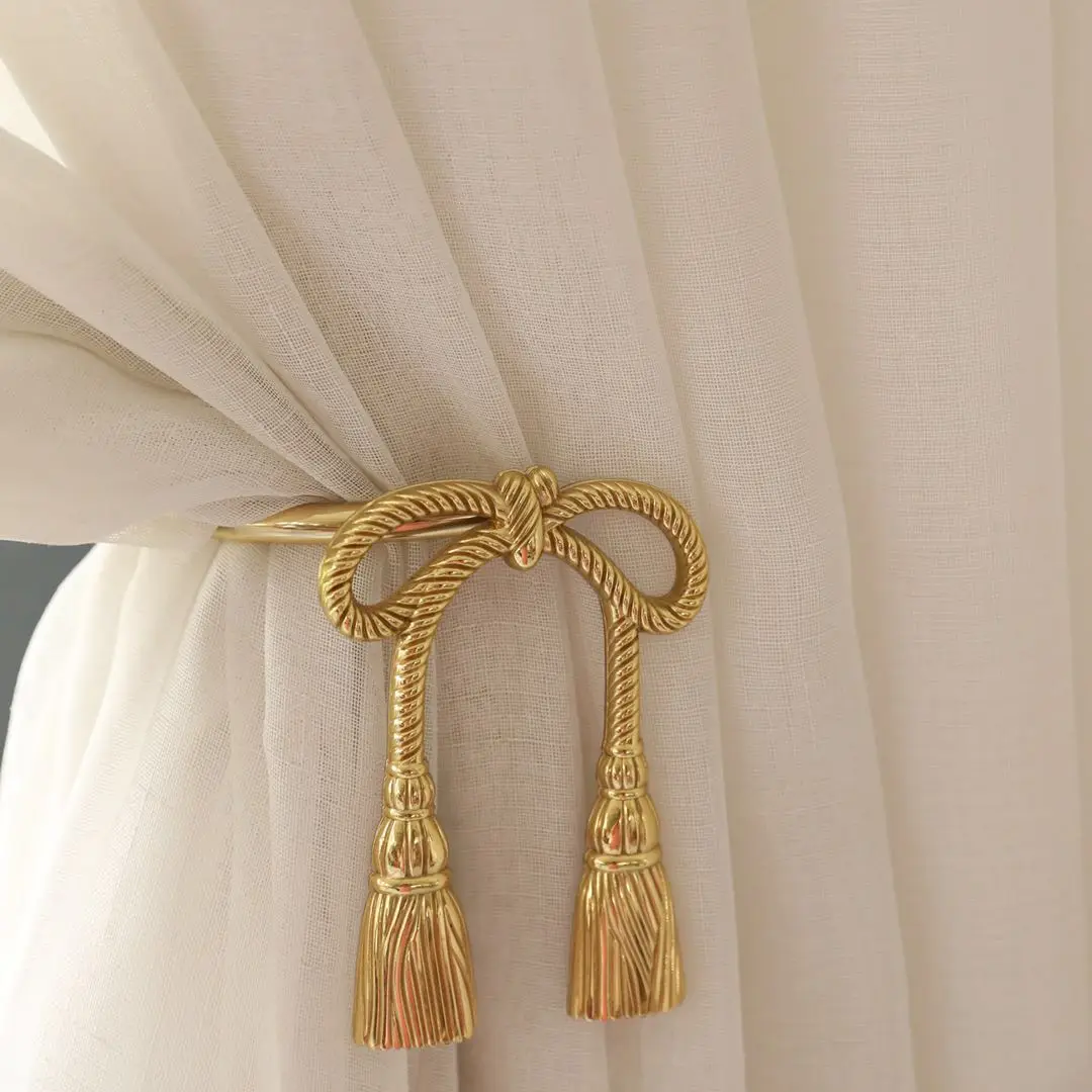 Brass Bow Curtain Hook Light Luxury White Match Girl Room Children's Room Curtain Hook
Brass Bow Curtain Hook Light Luxury White Match Girl Room Children's Room Curtain Hook