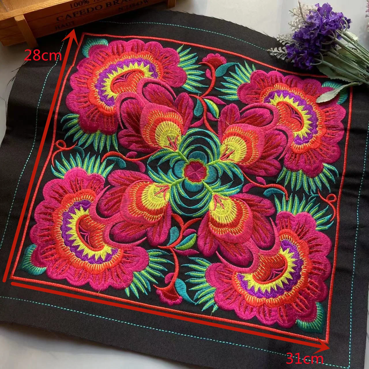 2pcs Red 28*31cm Ethnic Style Lace Embroidery Sew On Flower Cloth Patch Applique Clothes Decorative Cheongsam Chinese Clothing 
2pcs Red 28*31cm Ethnic Style Lace Embroidery Sew On Flower Cloth Patch Applique Clothes Decorative Cheongsam Chinese Clothing