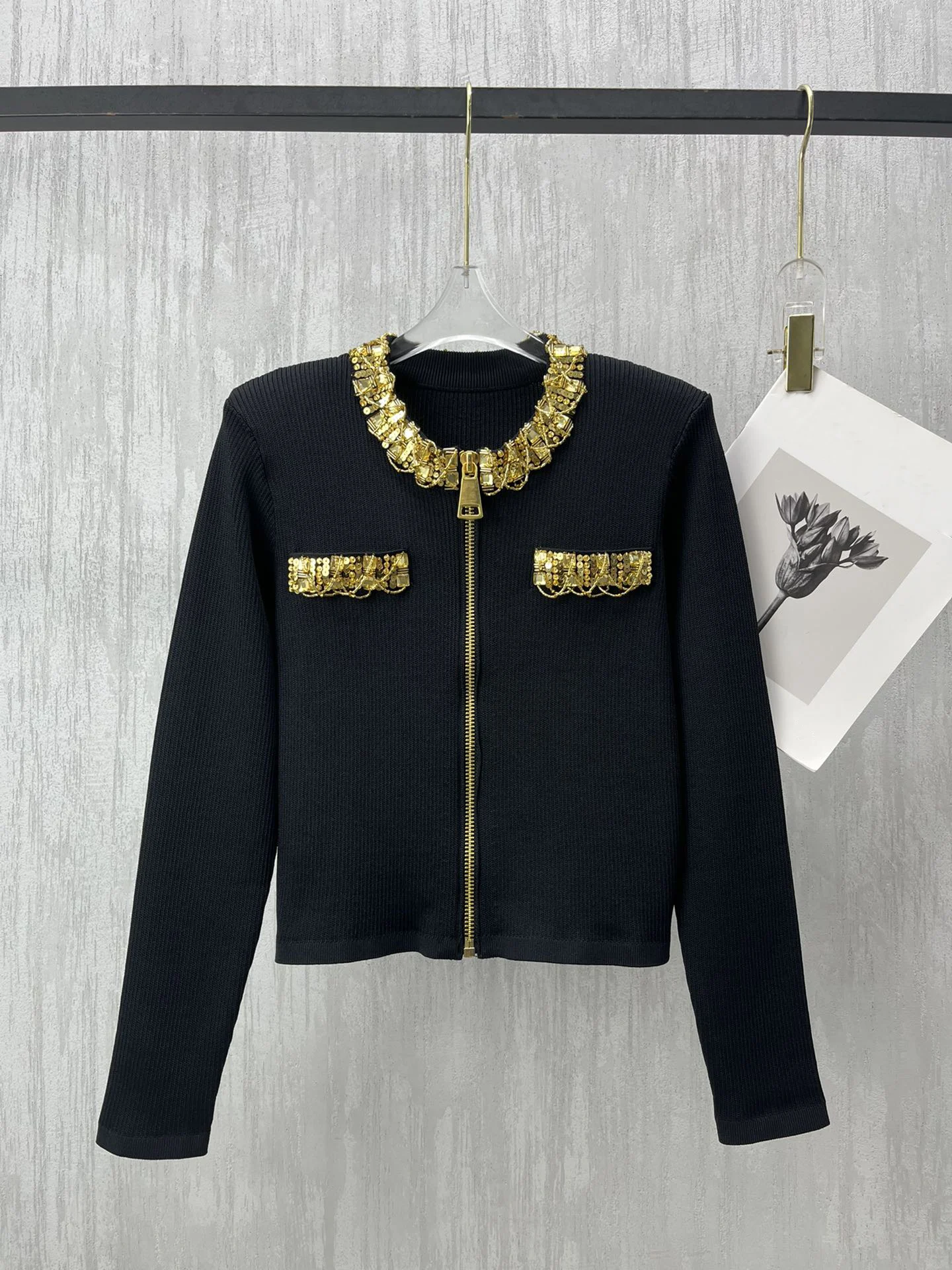 Beaded knit zipper cardigan Fashion elegant selection of bead fabric woven pure hand beaded725
Beaded knit zipper cardigan Fashion elegant selection of bead fabric woven pure hand beaded725