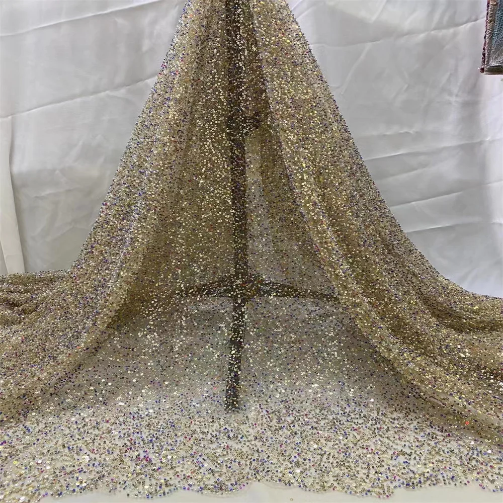 Роскошная африканская вышитая бисером блестками кружевная ткань 2023 Высококачественная Тяжелая вышивка жениха французская фотосвадебная JH2506
Роскошная африканская вышитая бисером блестками кружевная ткань 2023 Высококачественная Тяжелая вышивка жениха французская фотосвадебная JH2506