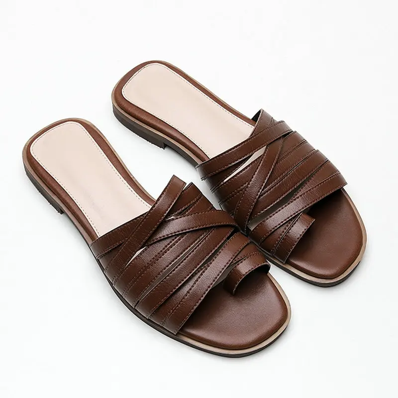 Real Leather Women Flat Slippers Flip Flops Summer Shoes Woman Mules Brand Designers 2022 Fashion Luxury Slides Size 42 43 44
Real Leather Women Flat Slippers Flip Flops Summer Shoes Woman Mules Brand Designers 2022 Fashion Luxury Slides Size 42 43 44