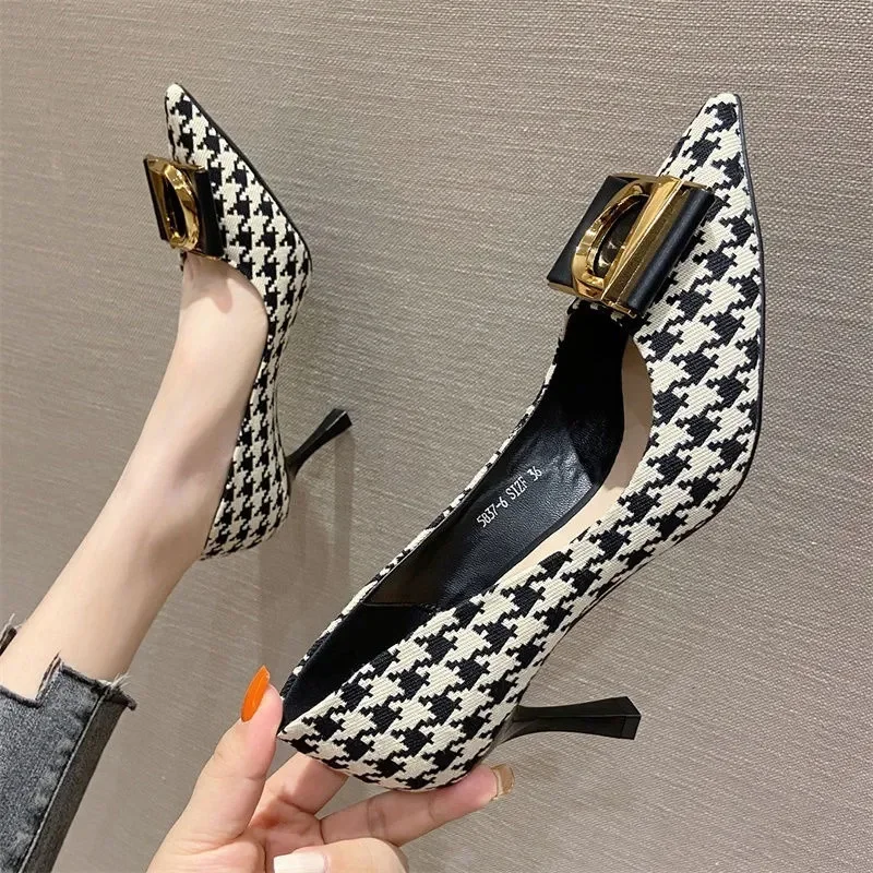 Women Cute Light Weight Plaid Pattern Spring Slip on Stiletto Heels for Party Night Club Shoes Mulheres De Salto Alto F313
Women Cute Light Weight Plaid Pattern Spring Slip on Stiletto Heels for Party Night Club Shoes Mulheres De Salto Alto F313