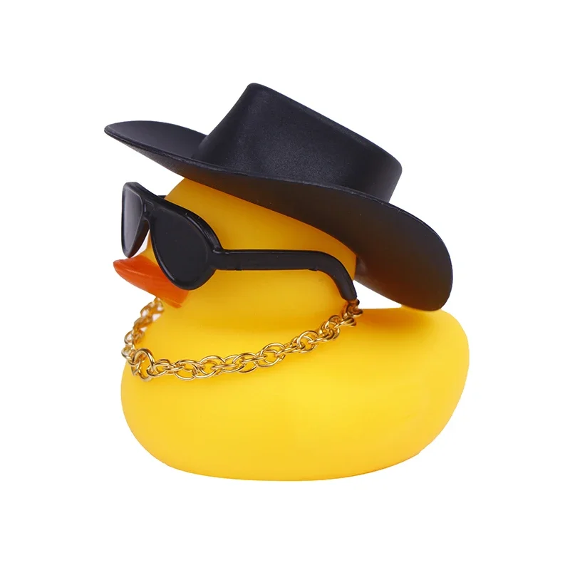 Крутой автомобильный аксессуар, 1 комплект, ожерелье в ковбойском стиле и солнцезащитные очки, резиновые украшения в виде утки для автомобиля, украшение для приборной панели автомобиля
Крутой автомобильный аксессуар, 1 комплект, ожерелье в ковбойском стиле и солнцезащитные очки, резиновые украшения в виде утки для автомобиля, украшение для приборной панели автомобиля