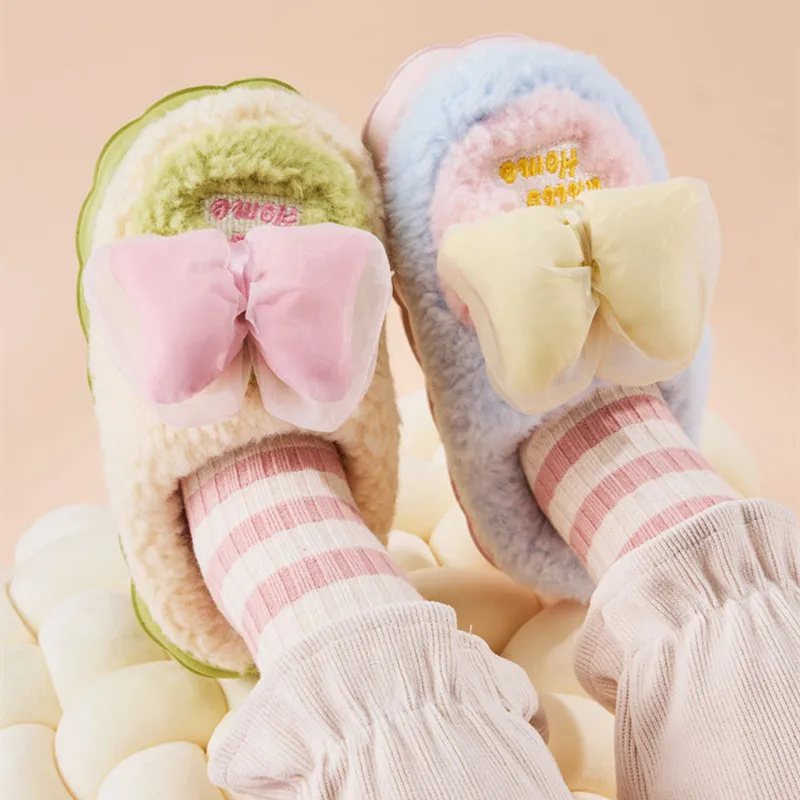 Children Girls Cute Bow Warm Plush Slippers Winter Student Indoor NON-SLIP Comfortable Soft Shoes Large Kids Color Cotton Shoes
Children Girls Cute Bow Warm Plush Slippers Winter Student Indoor NON-SLIP Comfortable Soft Shoes Large Kids Color Cotton Shoes