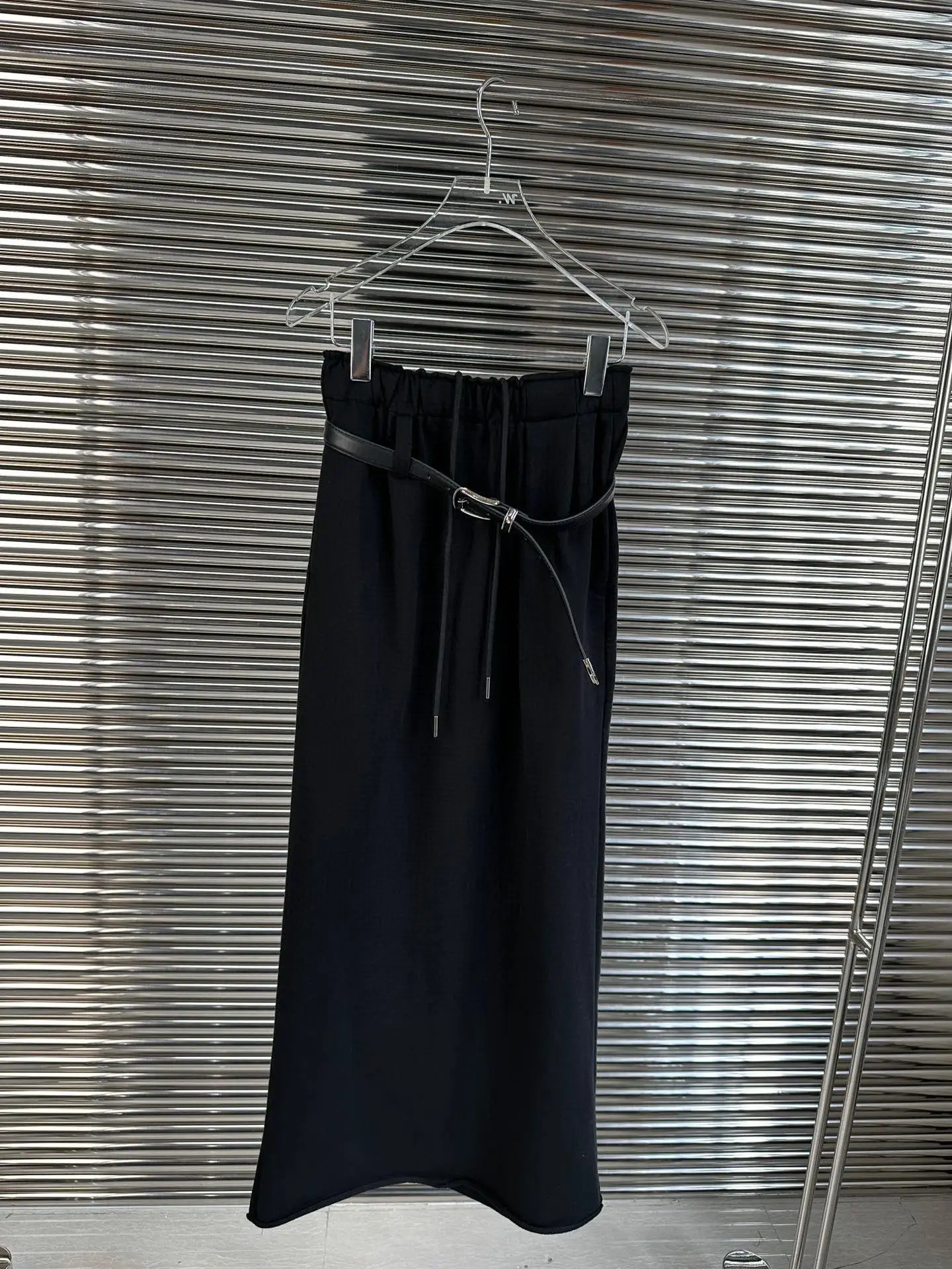 2023 осень/зима модная новинка Женская одежда с поясом Юбка 0905
2023 осень/зима модная новинка Женская одежда с поясом Юбка 0905