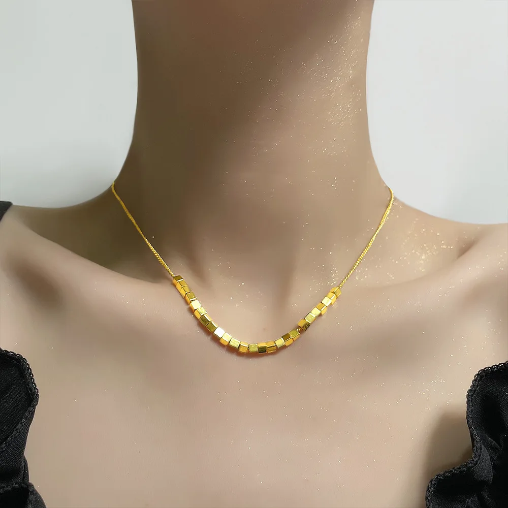 Fashion Simple Stainless Steel Small Square Pendant Necklace For Girl New Jewelry gift Woman Non Fading Clavicle Chain Jewelry 
Fashion Simple Stainless Steel Small Square Pendant Necklace For Girl New Jewelry gift Woman Non Fading Clavicle Chain Jewelry