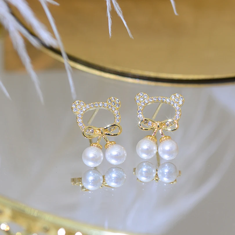 Exquisite Shine Bling AAA Zircon pearl Bear Earrings Cute Sweet Luxury Inlay 18K Real Gold Romantic For Women Earrings Pendant
Exquisite Shine Bling AAA Zircon pearl Bear Earrings Cute Sweet Luxury Inlay 18K Real Gold Romantic For Women Earrings Pendant