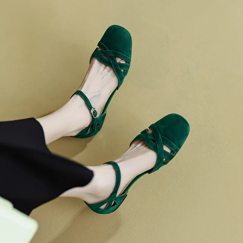 Phoentin Retro Kid suede Genuine leather Hollow Out Design Sandals Woman Summer 2023 Flat Shoes low Heels plus size 42 FT2338
Phoentin Retro Kid suede Genuine leather Hollow Out Design Sandals Woman Summer 2023 Flat Shoes low Heels plus size 42 FT2338