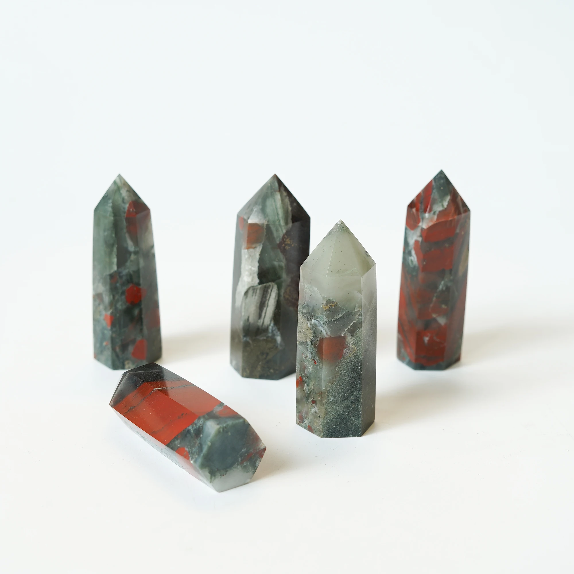 Natural Blood Stone Hexagonal Prism Crafts Energy Healing Pyramid Mineral Wand Home Decoration Reiki Ornament Crystal Column
Natural Blood Stone Hexagonal Prism Crafts Energy Healing Pyramid Mineral Wand Home Decoration Reiki Ornament Crystal Column
