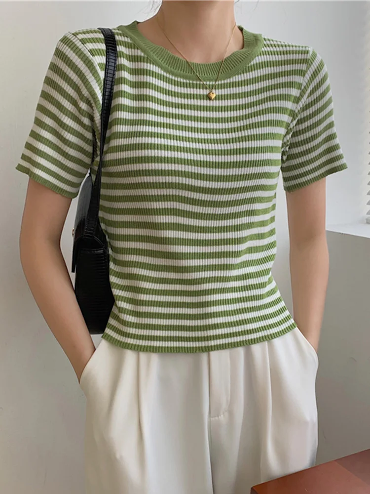 Striped T Shirt Women Crop Top Summer Femme 2022 Knitted Korean Clothes Contrast Color Tshirt Short Sleeve Tees Poleras Mujer
Striped T Shirt Women Crop Top Summer Femme 2022 Knitted Korean Clothes Contrast Color Tshirt Short Sleeve Tees Poleras Mujer