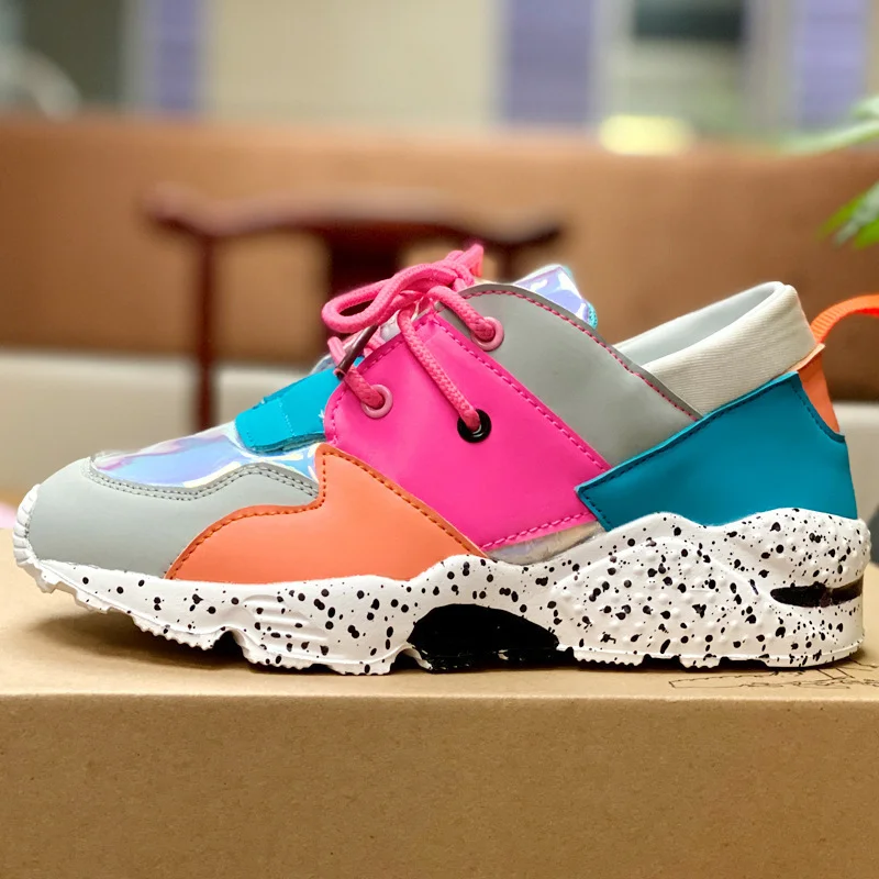 Women Colorful Running Shoes Lightweight Sneakers Women Vulcanize Shoes Female Platform Thick Sole Casual Shoes Tenis Feminino
Women Colorful Running Shoes Lightweight Sneakers Women Vulcanize Shoes Female Platform Thick Sole Casual Shoes Tenis Feminino