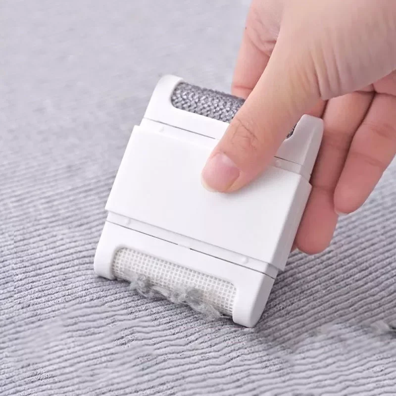 Manual Lint Remover Hair Ball Lint Trimmer Portable Clothes Shaver Cut Ball Epilator Sweater Depilator Jersey Cleaning Tool
Manual Lint Remover Hair Ball Lint Trimmer Portable Clothes Shaver Cut Ball Epilator Sweater Depilator Jersey Cleaning Tool