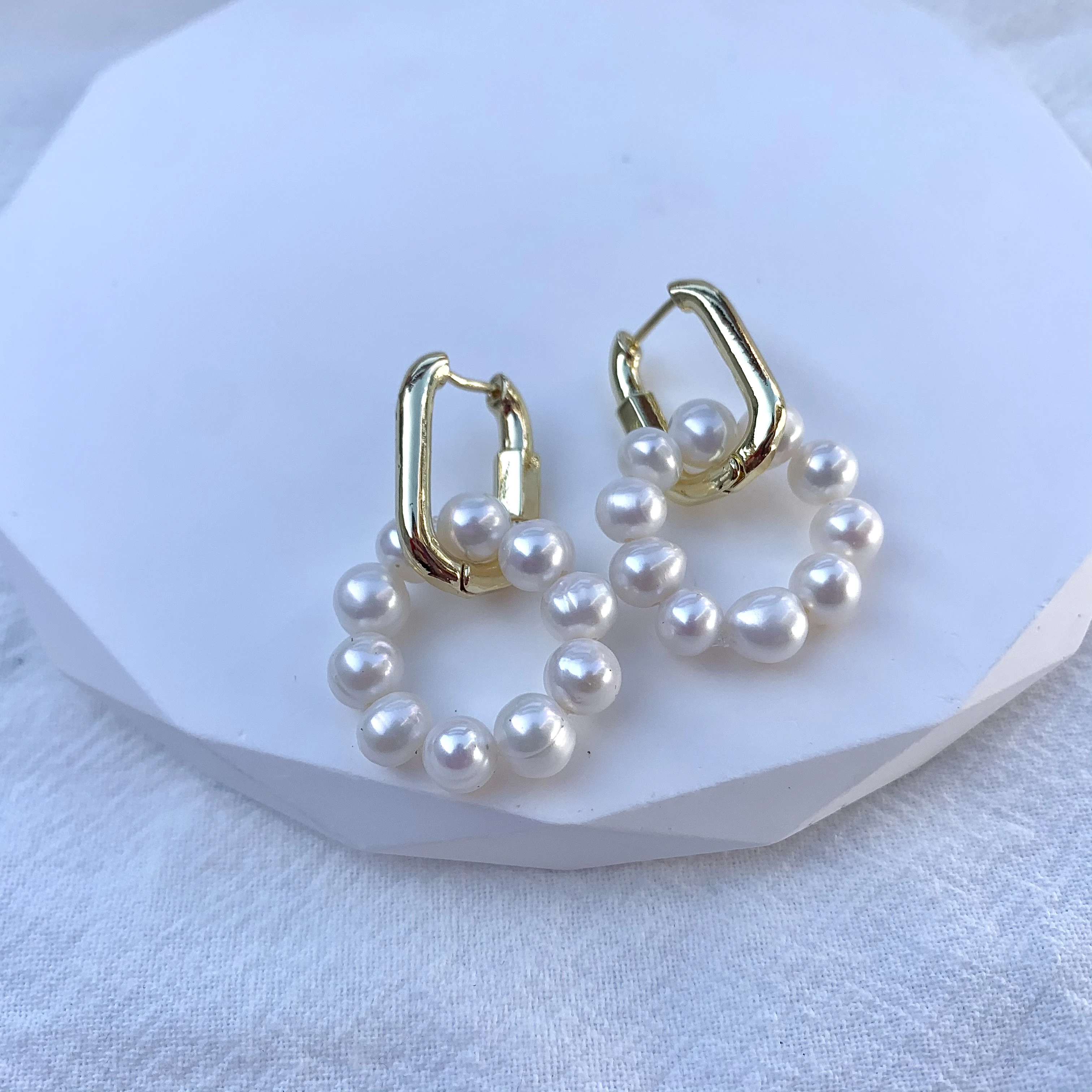 Punk 14K Metal Copper Round Earclip Dangle Earrings For Women Charm Freshwater Pearls Drop Earrings Jewelry
Punk 14K Metal Copper Round Earclip Dangle Earrings For Women Charm Freshwater Pearls Drop Earrings Jewelry