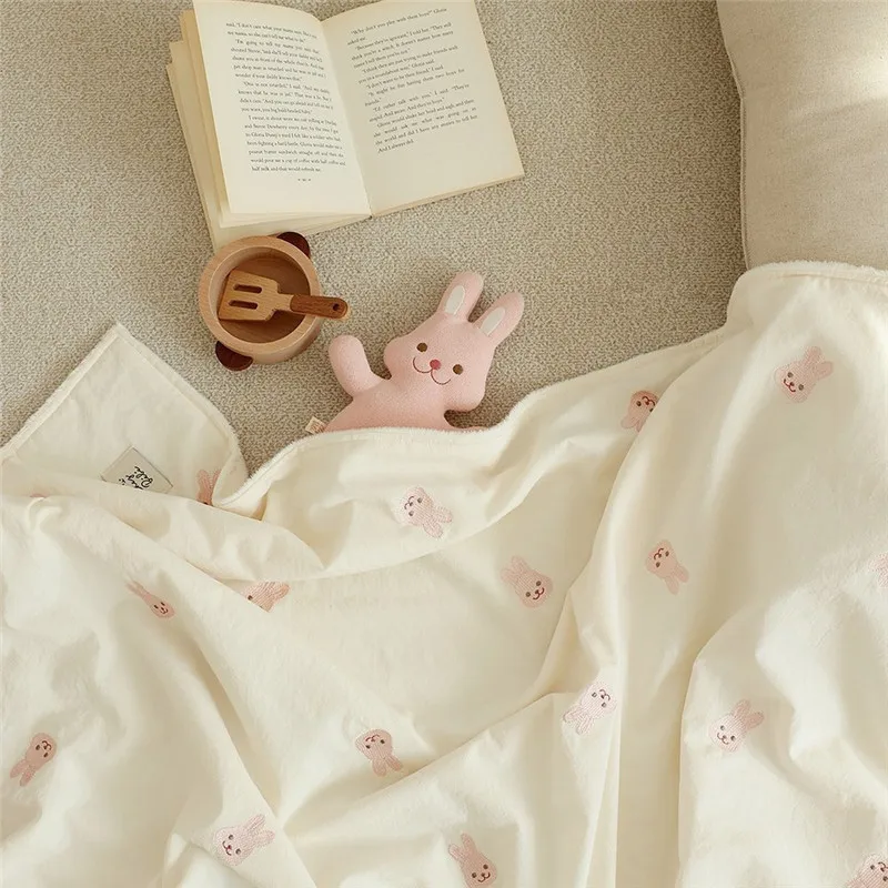 Cute Bear Blanket Coral Fleece Blanket Practical Air Conditioning Blanket Nap Blanket Soft Baby Blanket Small Blanket Pet Cover
Cute Bear Blanket Coral Fleece Blanket Practical Air Conditioning Blanket Nap Blanket Soft Baby Blanket Small Blanket Pet Cover