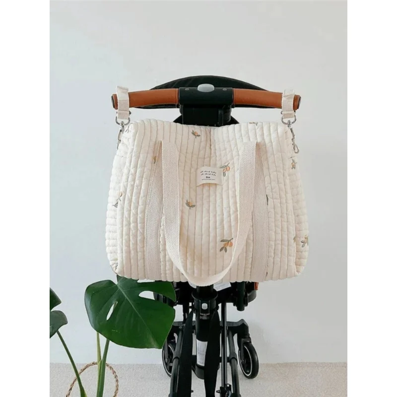 Korea Style Newborn Baby Care Diaper Bag Mummy Shoulder Bag Embroidery Quilted Stroller Diaper Storage Organizer Large Handbags
Korea Style Newborn Baby Care Diaper Bag Mummy Shoulder Bag Embroidery Quilted Stroller Diaper Storage Organizer Large Handbags
