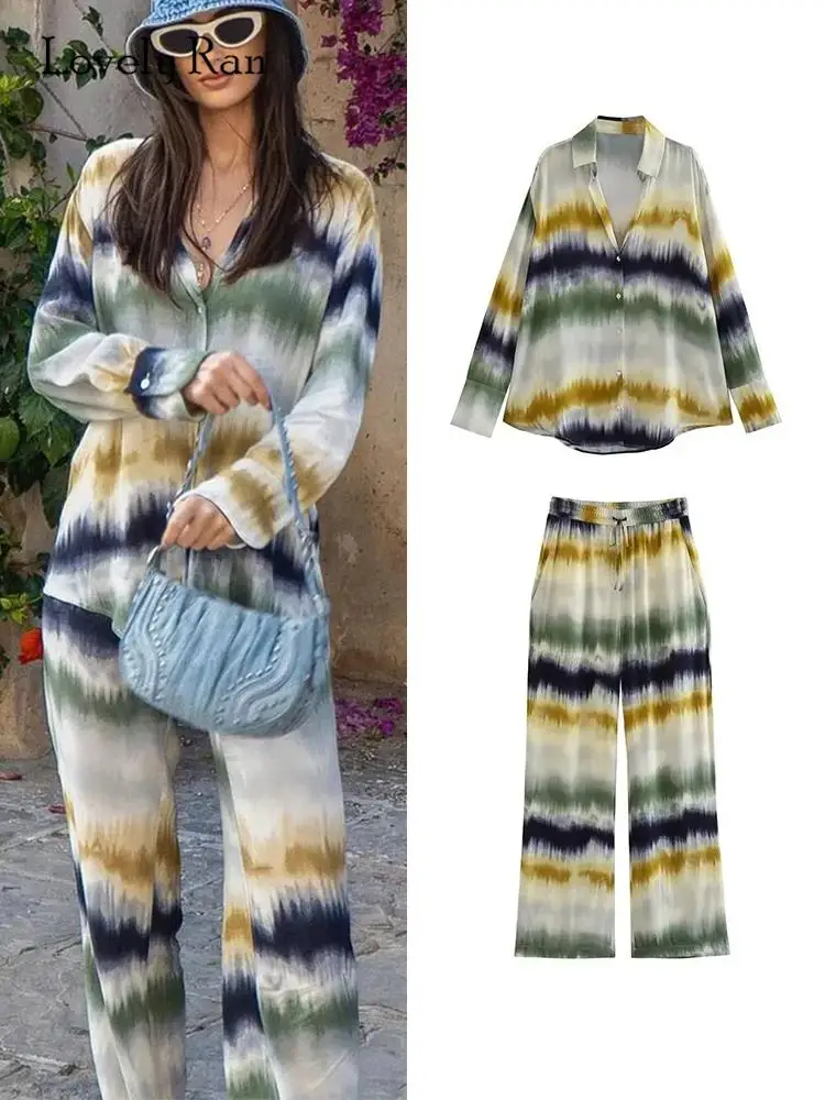 Women Tie Dye Blouse Pants Sets 2023 Summer Fashion Single Breasted Long Sleeve Tops Straight Trousers Lady Chic Holiday Outfits
Women Tie Dye Blouse Pants Sets 2023 Summer Fashion Single Breasted Long Sleeve Tops Straight Trousers Lady Chic Holiday Outfits