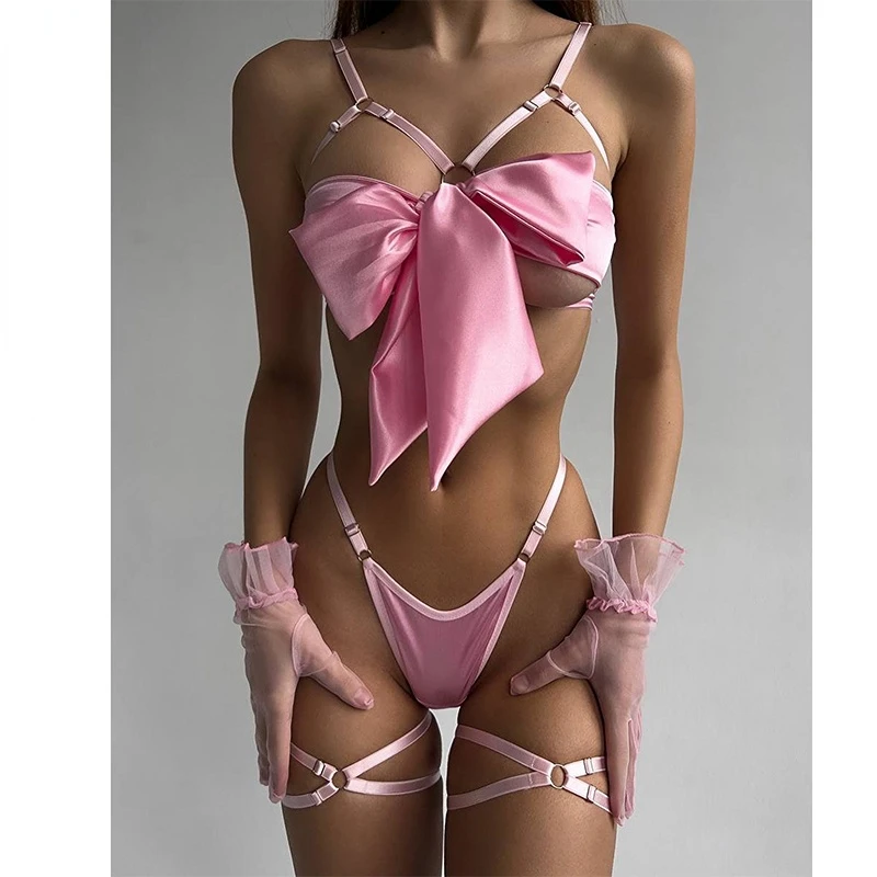 Новое женское сексуальное нижнее белье с бантом, кружевное Эротическое нижнее белье из 3-х частей, атласная эротическая одежда для молодых девушек, комплект сексуальной одежды без цензуры
Новое женское сексуальное нижнее белье с бантом, кружевное Эротическое нижнее белье из 3-х частей, атласная эротическая одежда для молодых девушек, комплект сексуальной одежды без цензуры