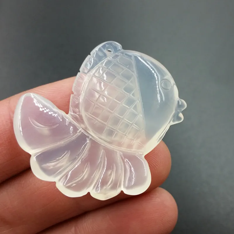 Natural White Chalcedony Hand-carved Goldfish Pendant Fashion Boutique Jewelry Men and Women White Agate Necklace Accessories
Natural White Chalcedony Hand-carved Goldfish Pendant Fashion Boutique Jewelry Men and Women White Agate Necklace Accessories