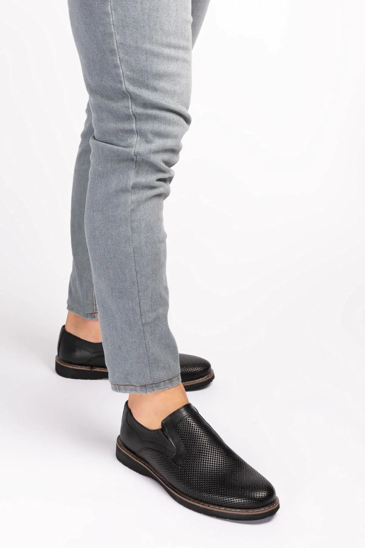 Men's Shoes Genuine Leather Stitched Laceless Laceless Stylish Casual Style Men Loafers Comfortable Shoes
Men's Shoes Genuine Leather Stitched Laceless Laceless Stylish Casual Style Men Loafers Comfortable Shoes