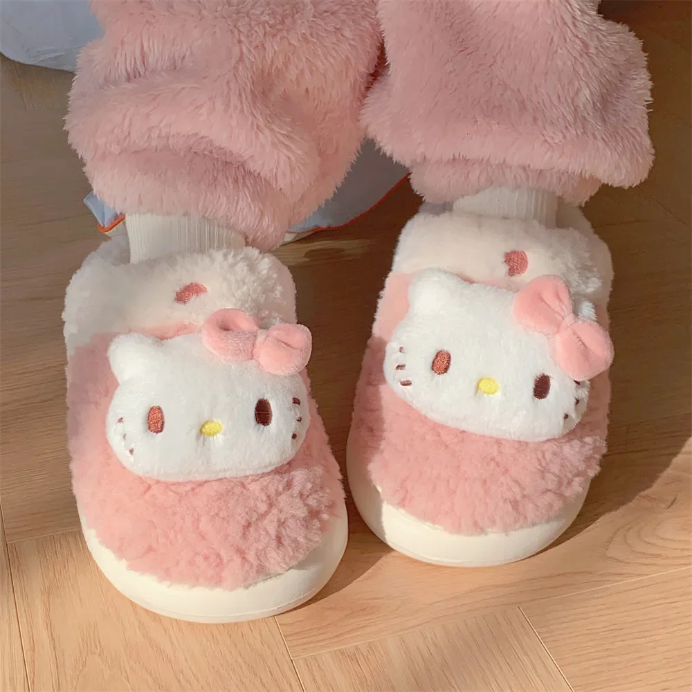 Sanrio Hello Kitty plush warm autumn and winter cotton slippers Female students home bedroom comfortable soft soles
Sanrio Hello Kitty plush warm autumn and winter cotton slippers Female students home bedroom comfortable soft soles