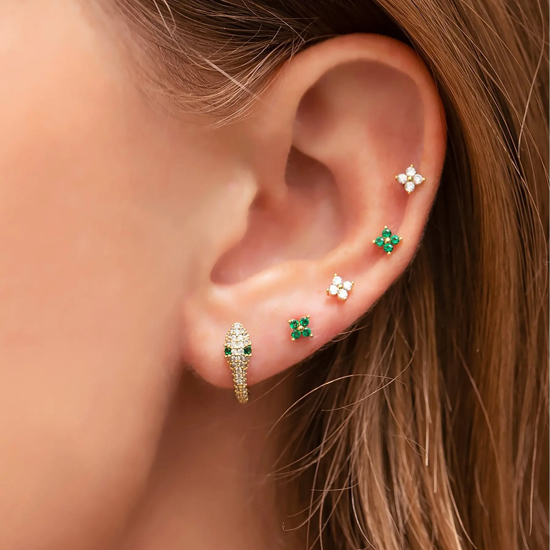 1PC Fashion Elegant Rainbow Crystal Flower Tragus Piercing Earring Cute Cartilage Helix Studs Earrings For Women Banquet Jewelry
1PC Fashion Elegant Rainbow Crystal Flower Tragus Piercing Earring Cute Cartilage Helix Studs Earrings For Women Banquet Jewelry
