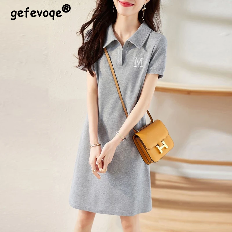 2023 Summer Trendy Gray Letter Embroidery Dresses for Women Y2K Simple Casual Polo Collar Short Sleeve Cotton T Shirt Midi Dress
2023 Summer Trendy Gray Letter Embroidery Dresses for Women Y2K Simple Casual Polo Collar Short Sleeve Cotton T Shirt Midi Dress