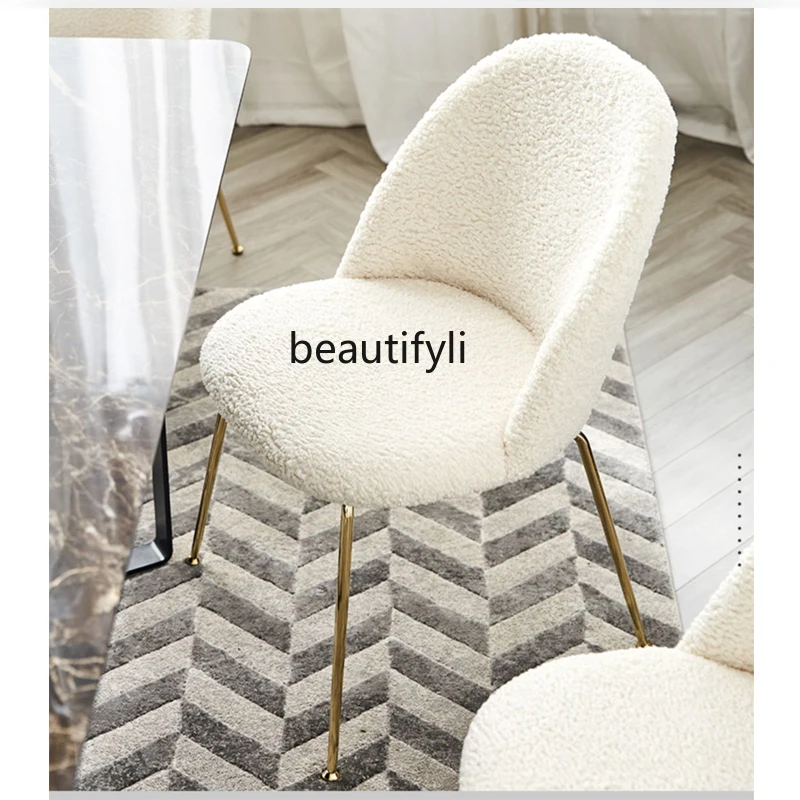Light luxury dining chair milk tea chair small apartment reception chair makeup chair girls nail Club leather chair
Light luxury dining chair milk tea chair small apartment reception chair makeup chair girls nail Club leather chair