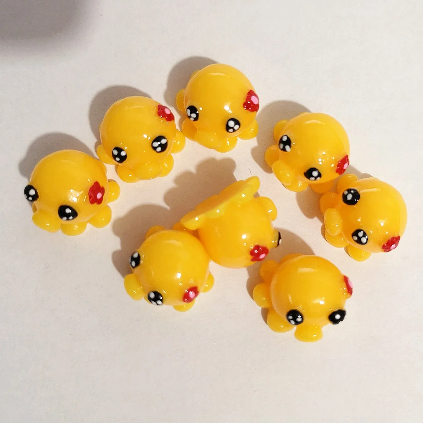 10pcs/bag Colorful Octopus Miniatur Decor Small Animals Resin Home Decor Kids Dollhouse Fairy House Decoration
10pcs/bag Colorful Octopus Miniatur Decor Small Animals Resin Home Decor Kids Dollhouse Fairy House Decoration