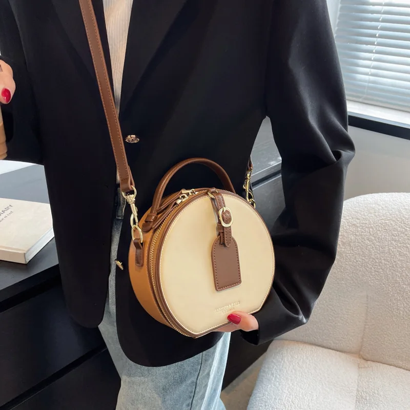 Summer 2023 New Vintage Handbag Single Shoulder Bag Texture Fashion Crossbody Small Round Bag Women's Cross Straddle Bag
Summer 2023 New Vintage Handbag Single Shoulder Bag Texture Fashion Crossbody Small Round Bag Women's Cross Straddle Bag