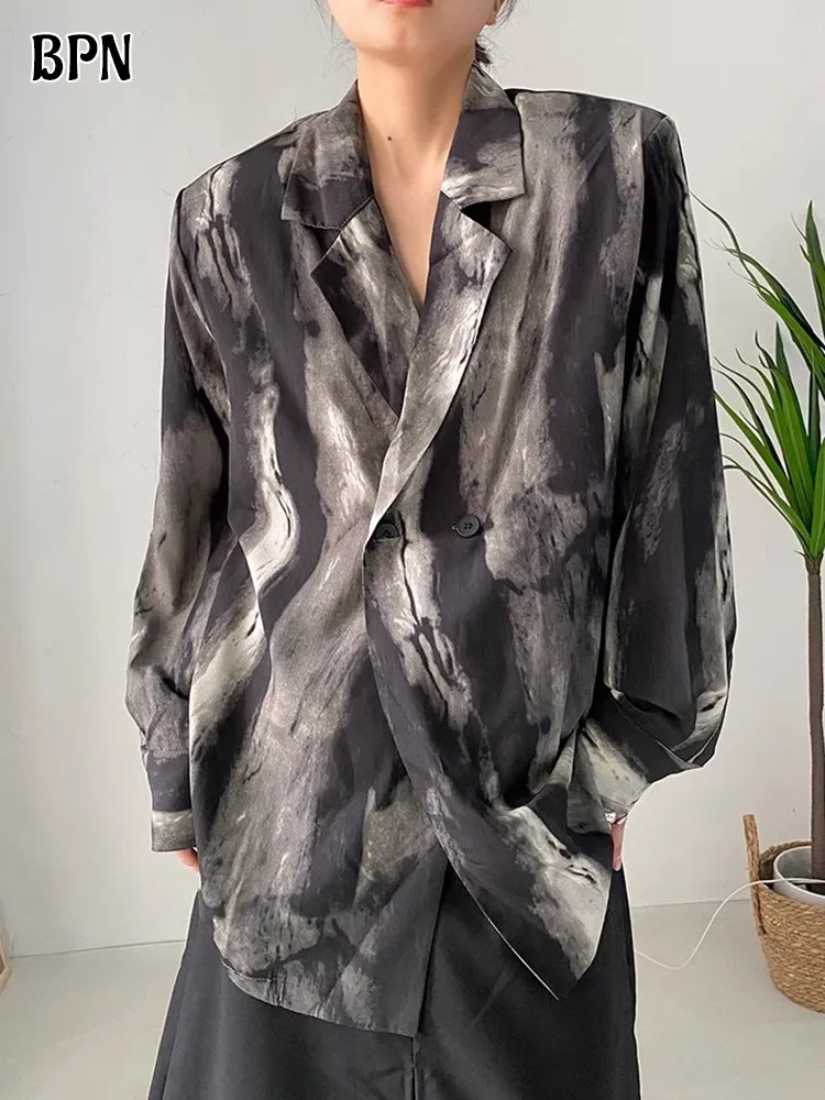 BPN Streetwear Hit Color Blazer For Women Notched Collar Long Sleeve Single Breasted Patchwork Pockets Loose Coats Female Style 
BPN Streetwear Hit Color Blazer For Women Notched Collar Long Sleeve Single Breasted Patchwork Pockets Loose Coats Female Style