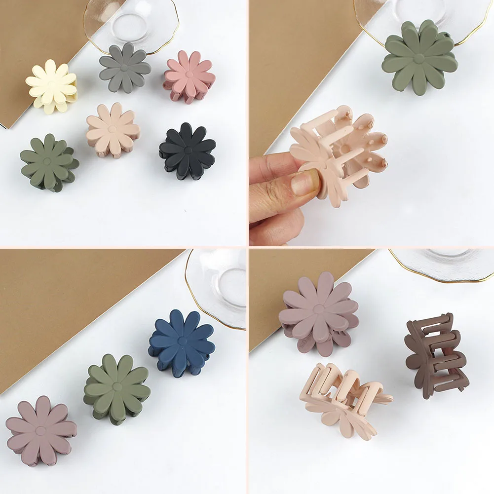 Flower Shape Hair Claw Clip Barrette Crab Big Size Hair Claws Bath Barrette Ponytail Clip for Women Girls Headwear Accessories
Flower Shape Hair Claw Clip Barrette Crab Big Size Hair Claws Bath Barrette Ponytail Clip for Women Girls Headwear Accessories
