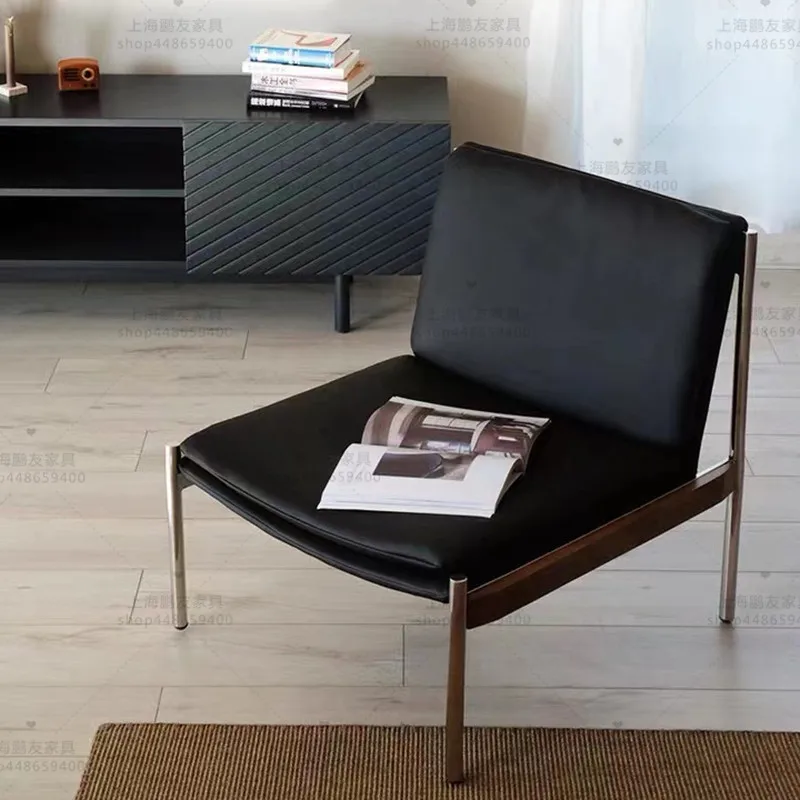 

Дизайнерское роскошное современное кресло с деревянным акцентом, скандинавский комфортный ленивый стул для чтения, расслабляющая мебель из спилковой ткани DWH